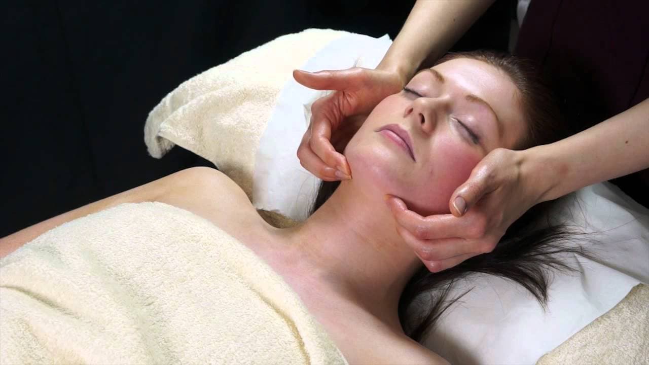 Scalp Aromatherapy Massage